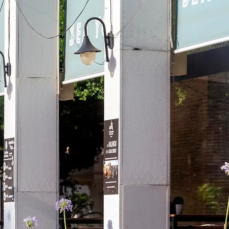 Atarazanas Hotel