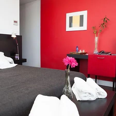 Atarazanas 4*