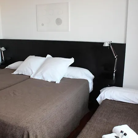 Hotell Sea Port 4*