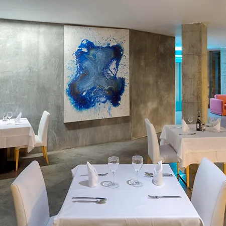 Hotell Sea Port 4*