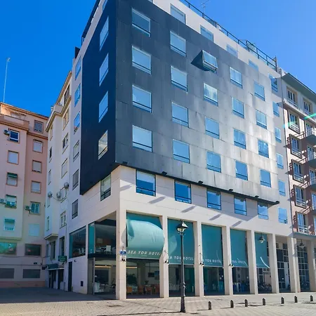 Sea Port Hotell 4*