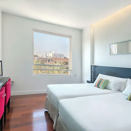 Sea Port Отель 4*